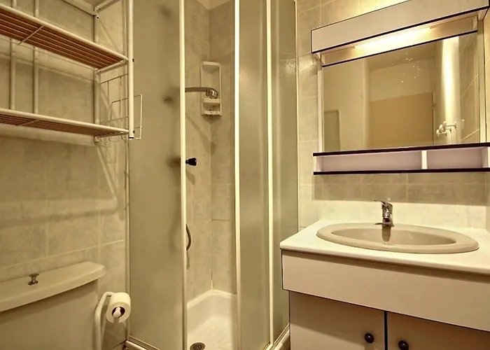 Cosy 2 Personnes Au Pied Des Pistes, Vue Montagne - Fr-1-455-49 *